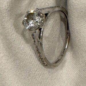 Nataliya V Collister ring, size 6 in stainless steel silver with cubic zirconia